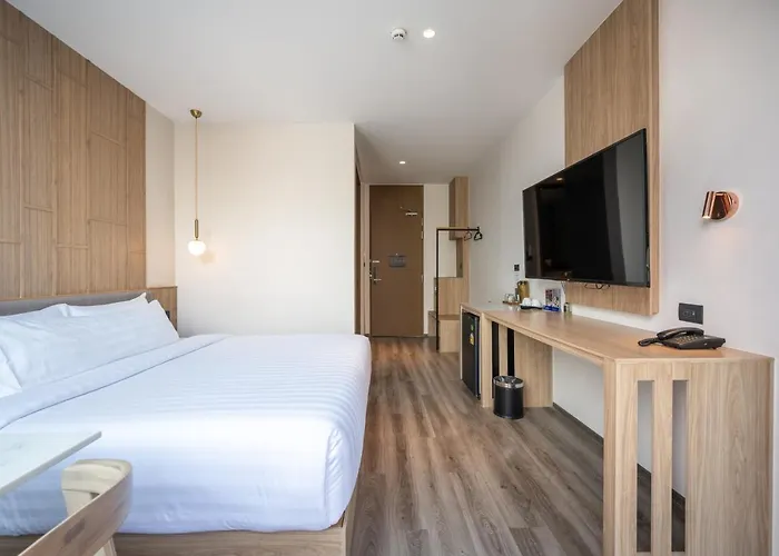 Hotel Shan Sukhumvit ฌานวิลล่า สุขุมวิท 4*