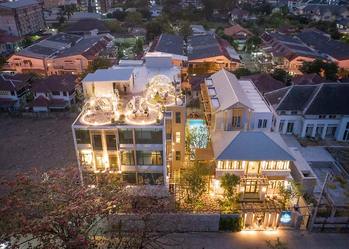 Shan Sukhumvit ฌานวิลล่า สุขุมวิท Hotel 4*