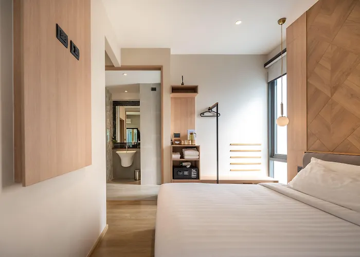 Shan Sukhumvit ฌานวิลล่า สุขุมวิท Hotel 4*